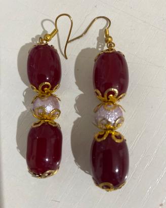 Orecchini pendenti bordeaux
