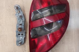 fanale posteriore destro W169