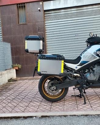 tris valigie Cfmoto MT 800