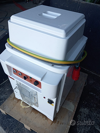 Allattatrice per agnelli