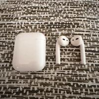 Apple Airpods (cuffie)