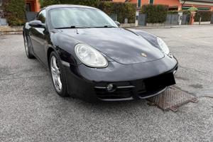 Porsche Cayman 2.7