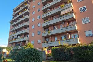 Tiburtina, Rebibbia,trilocale,doppi servizi,p.auto