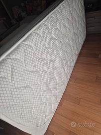 Materasso Memory Foam 90×200 – Come nuovo | €290
