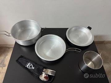Gavetta, bicìcchiere e posate per scoutismo