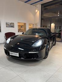 Porsche 718 Spyder Boxster 2.0 T