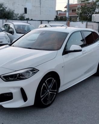 Bmw 116 116d 5p. Msport