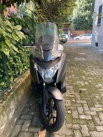 Honda Integra 750