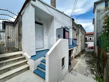 3 LOCALI A SAN GIOVANNI A PIRO