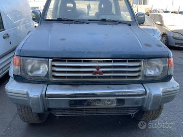 MUSO MITSUBISHI pajero 1996