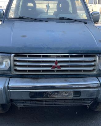 MUSO MITSUBISHI pajero 1996