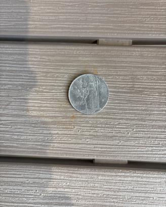 Moneta da 100 lire rara del 1957
