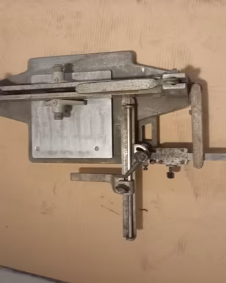 Macchina taglia mattonelle brevetti montolit 