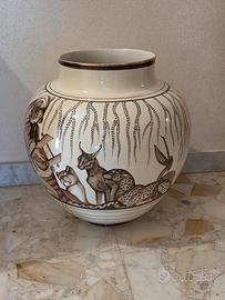 Vaso decorato.