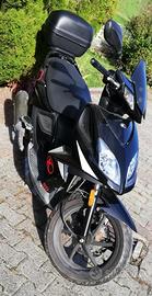 Moto scooter KYMCO Super 8 - 50cc - 4T - 2010