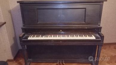 Pianoforte verticale 