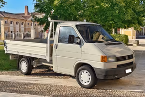 Volkswagen Transporter Cassonato T4 2.4