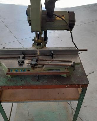 Troncatrice trifase.