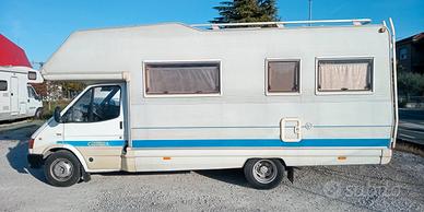 Camper mansardato Elnagh Columbia 110