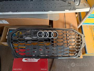Griglia anteriore originale Audi Q3 F3