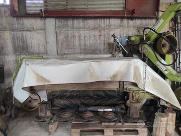 Falciacndizionatrice CLAAS con rulli in gomma