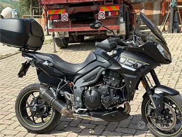 Triumph tiger 1050