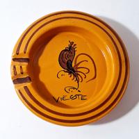 Posacenere vintage in ceramica souvenir di Vieste