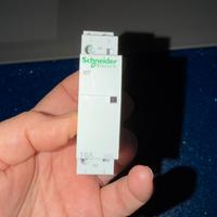 Contattore Schneider da 16A bobina 230v