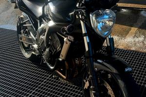  Moto Yamaha FZ6 