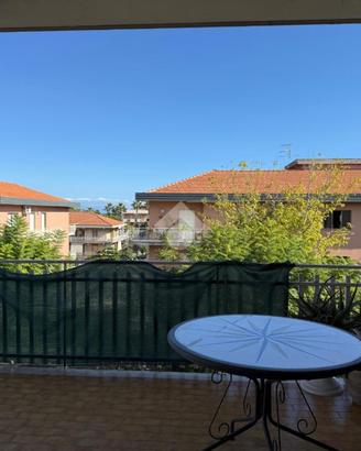 4 LOCALI A RIPOSTO