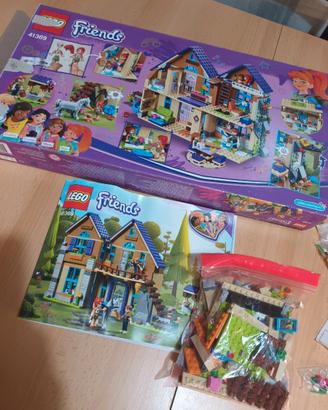 set LEGO 41369 "La villetta di Mia"