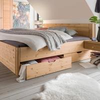 Letto matrimoniale in legno massiccio