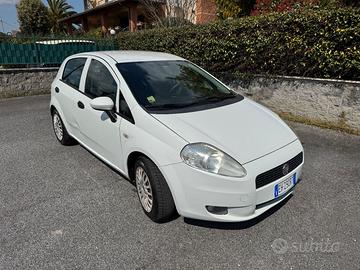Fiat Grande Punto Bianca