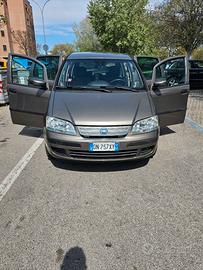 Fiat Idea 1.3 multijet 1.3 diesel semiAutomatico 
