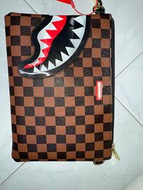 Pochette sprayground