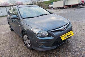 Hyundai i30 Sw 2011---1.6 Diesel