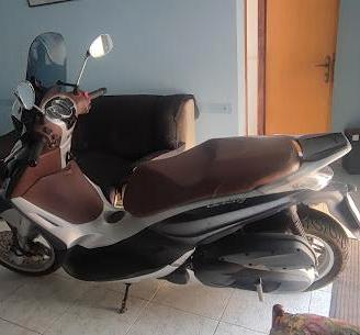 Piaggio BEVERLY 300