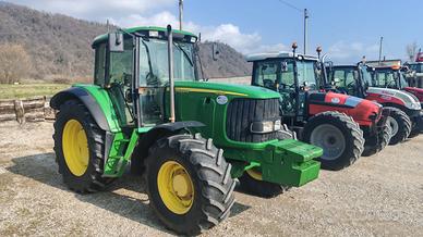 John Deere 6520