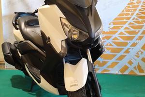 YAMAHA X-MAX 400