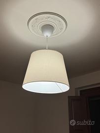 Lampadario con paralume beige