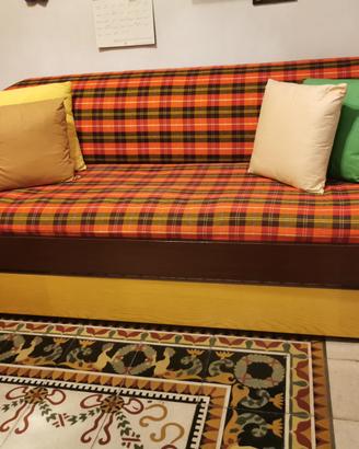 Armadio con divano letto e scrivania