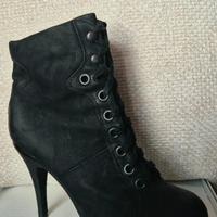 stivaletti neri stringati in pelle e tacco 12 