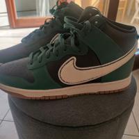 Nike Dunk High Retro University Chenille Swoosh