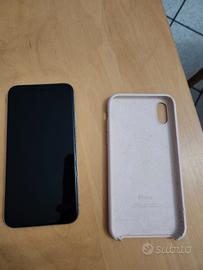 iphone X bianco con cover
