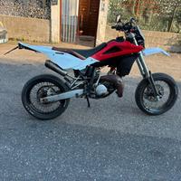 HUSQVARNA SM 125 Targata