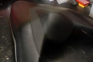 sella passeggero tuono v4r