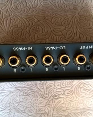 ..Crossover audison LXR2