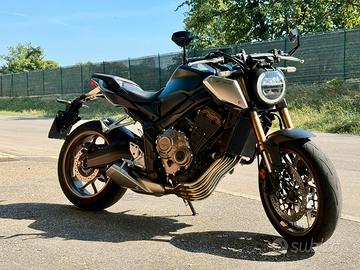 Honda CB650R 35 kW A2 – 2022 – 7.700 km