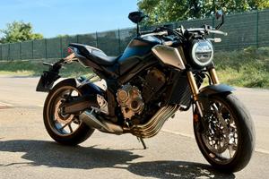 Honda CB650R 35 kW A2 – 2022 – 7.700 km