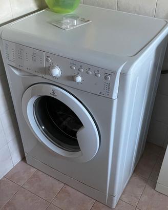 Lavatrice Indesit 7Kg